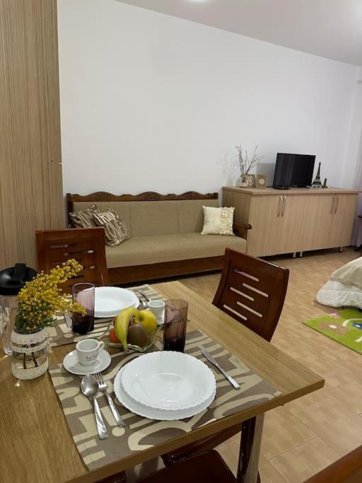 Studio Of Shpresa Vlore Exterior photo
