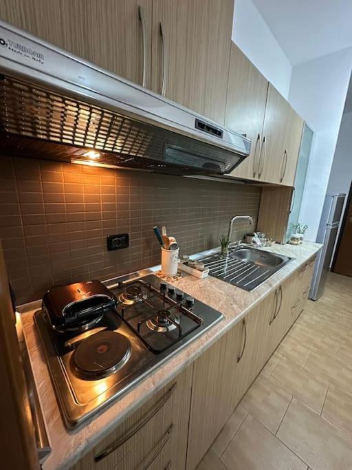 Studio Of Shpresa Vlore Exterior photo